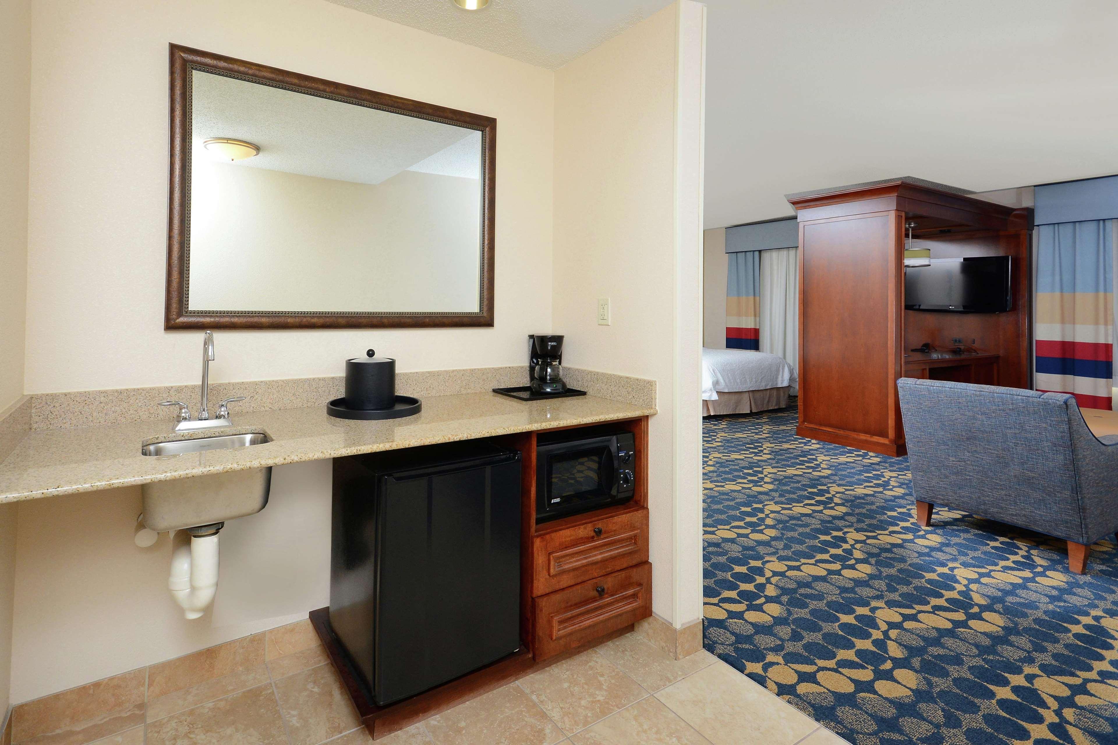 Hampton Inn & Suites Huntersville Dış mekan fotoğraf