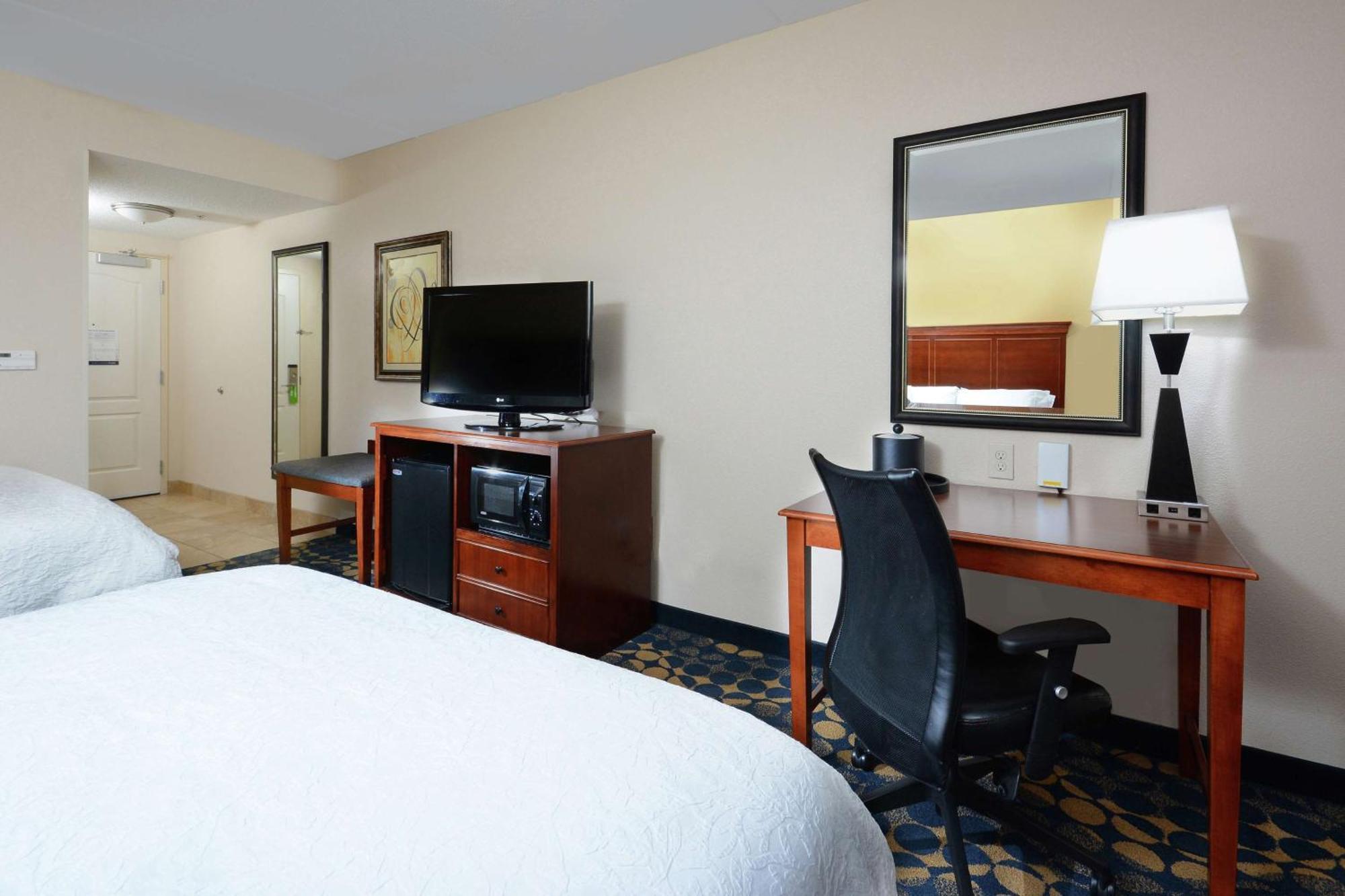Hampton Inn & Suites Huntersville Dış mekan fotoğraf