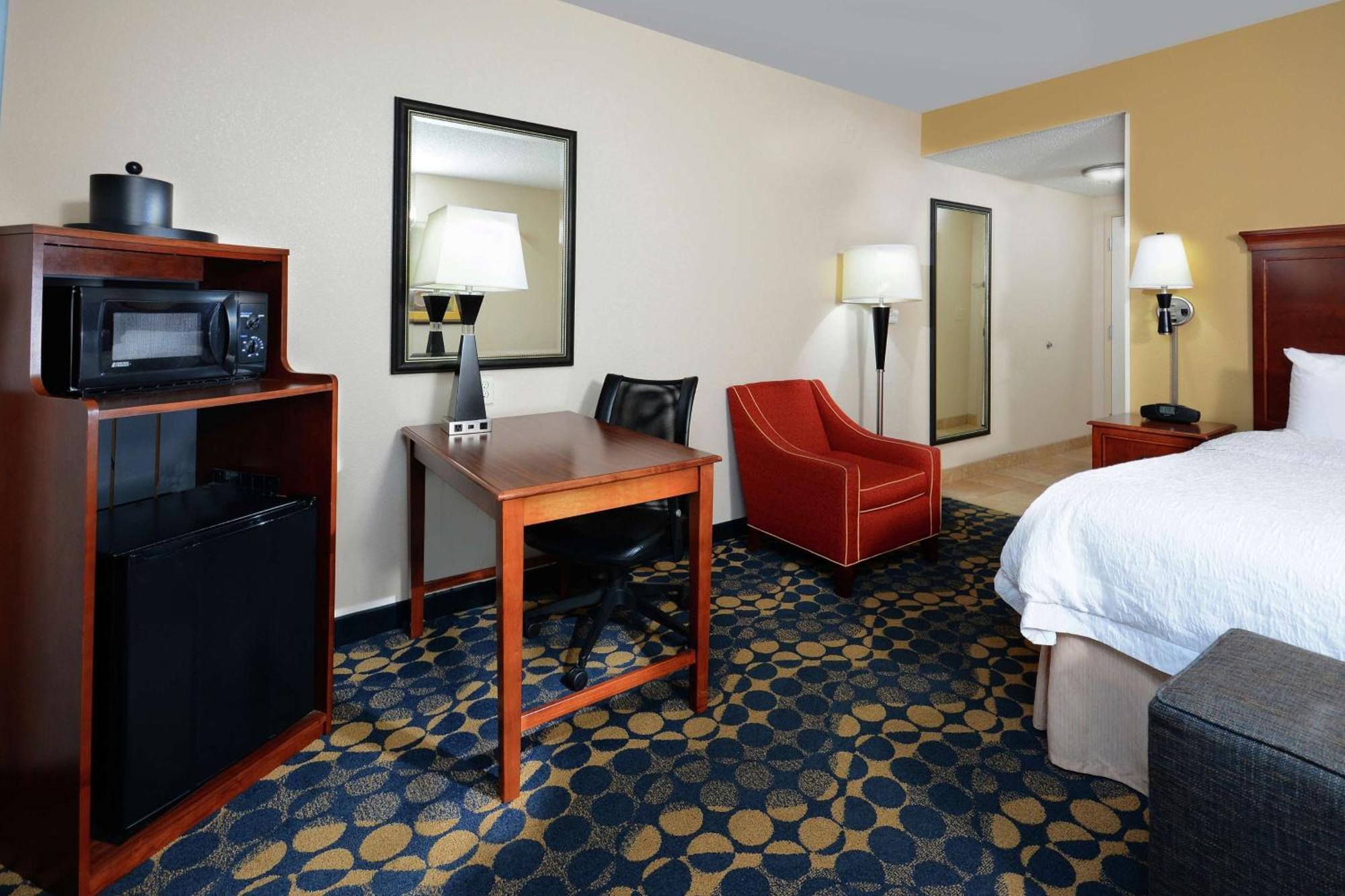 Hampton Inn & Suites Huntersville Dış mekan fotoğraf
