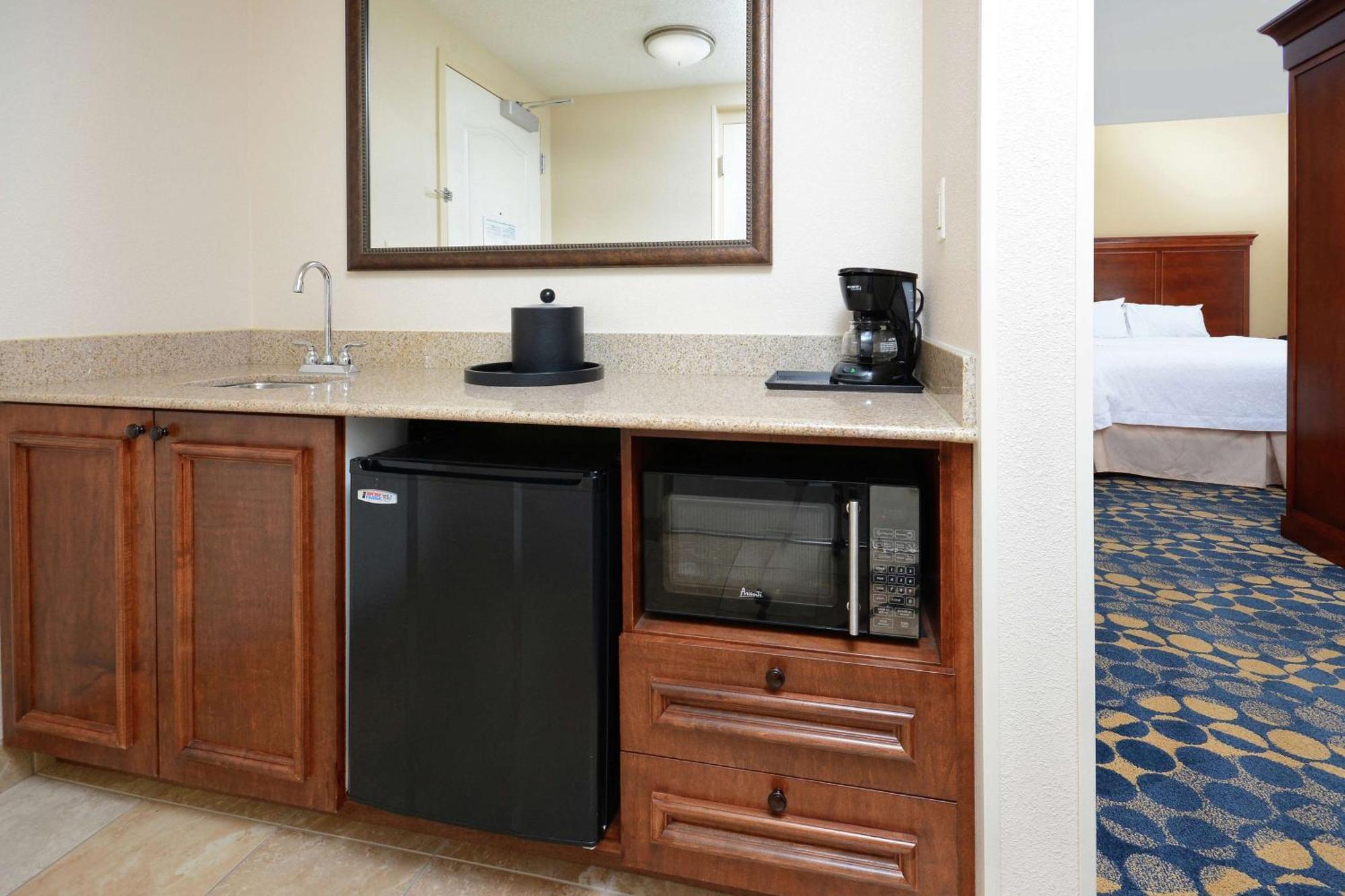 Hampton Inn & Suites Huntersville Dış mekan fotoğraf