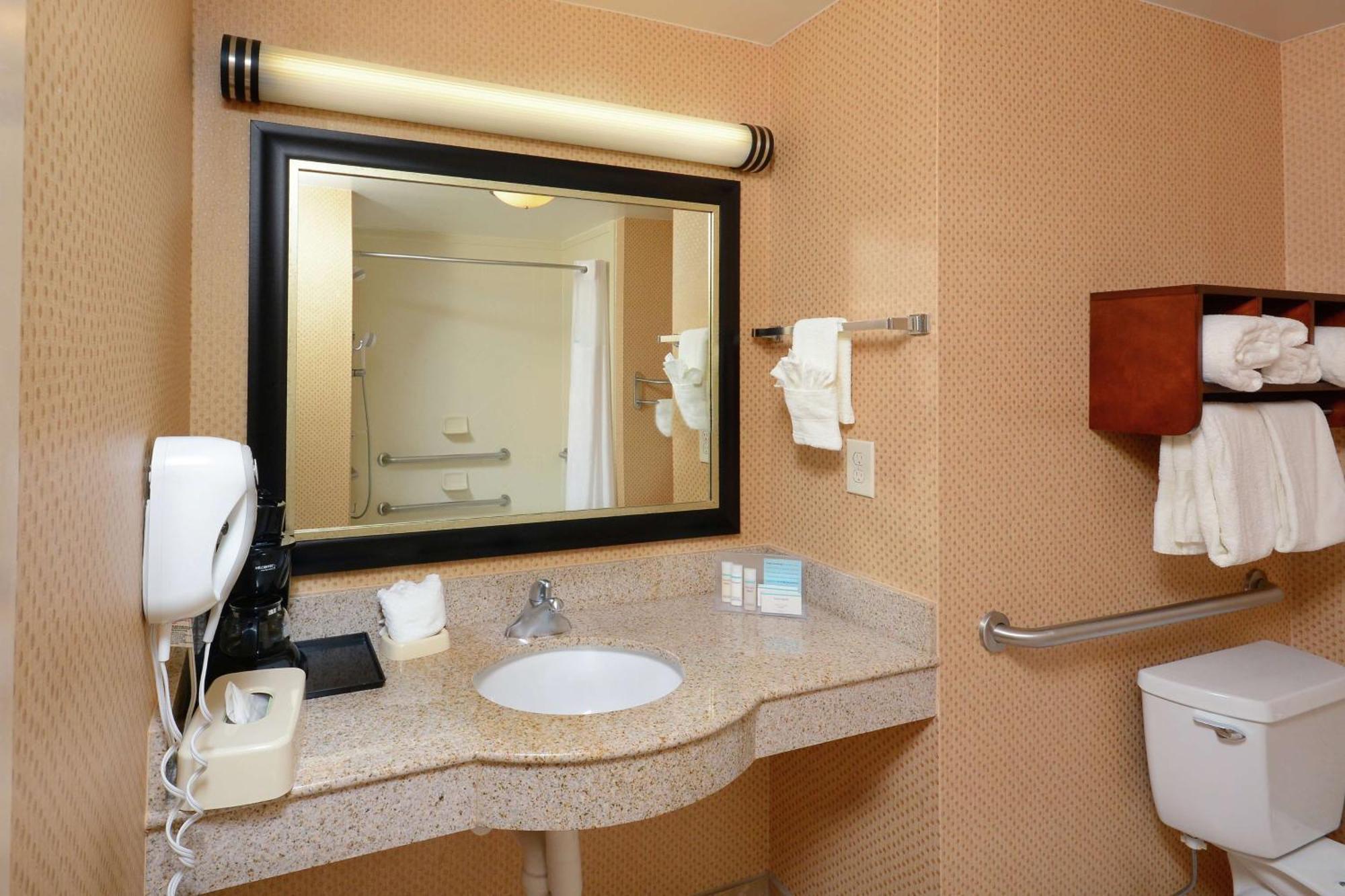 Hampton Inn & Suites Huntersville Dış mekan fotoğraf