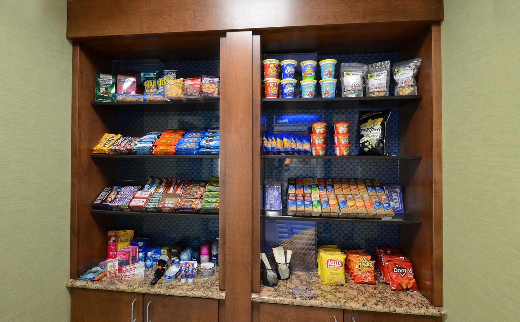 Hampton Inn & Suites Huntersville Dış mekan fotoğraf